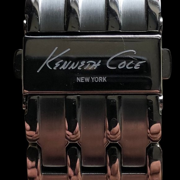 Kenneth Cole‎ New York RARE Digital Stainless Steel Link Watch/Baguette Diamonds - Picture 6 of 7